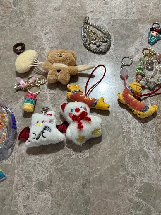 STUNNING Fashion Sunglasses and Bag Charms Bundle (over 15 Items in BUNDLE)! main image 4